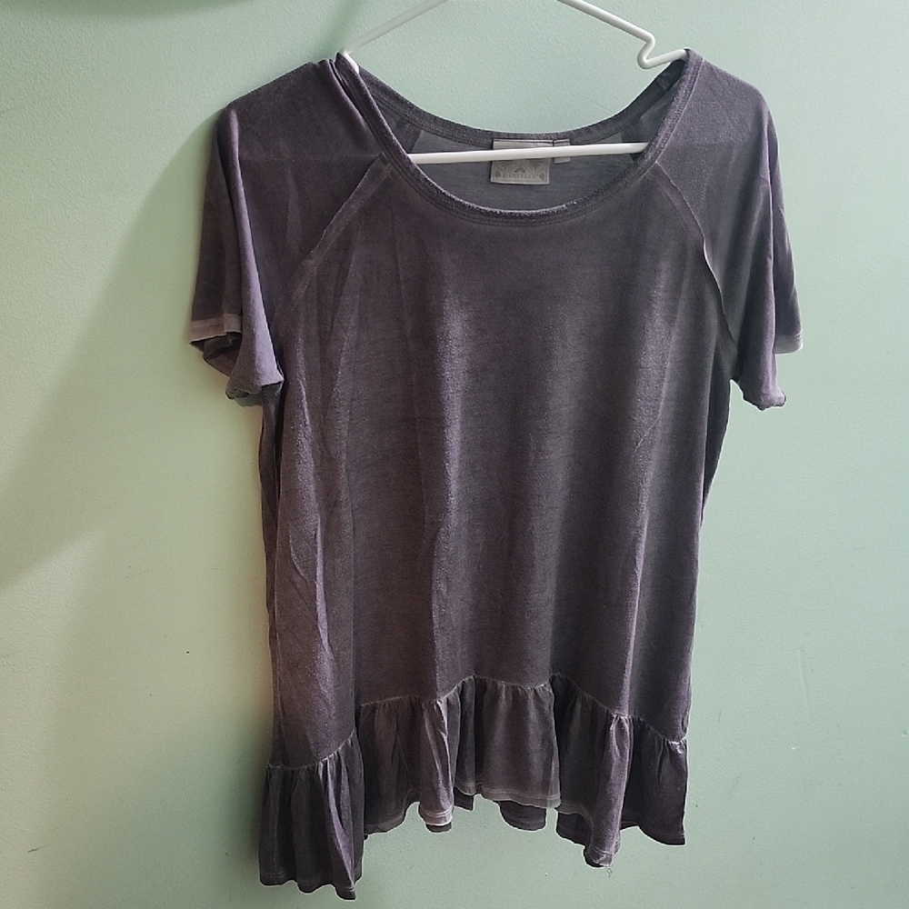 Gray Ruffle Hem Women's Top - Picture 5 of 5